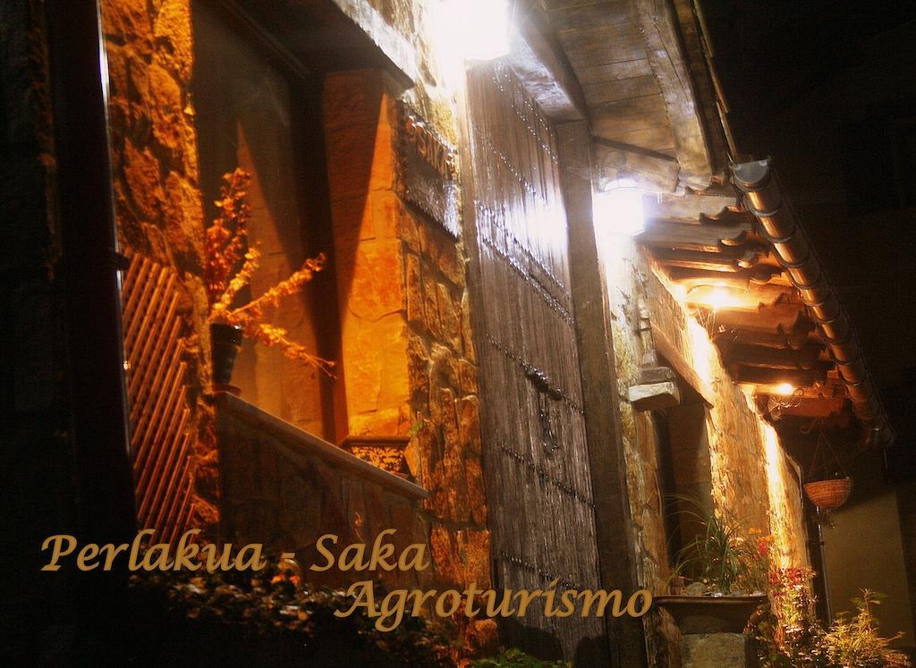 Perlakua Saka Villa Deba Bagian luar foto
